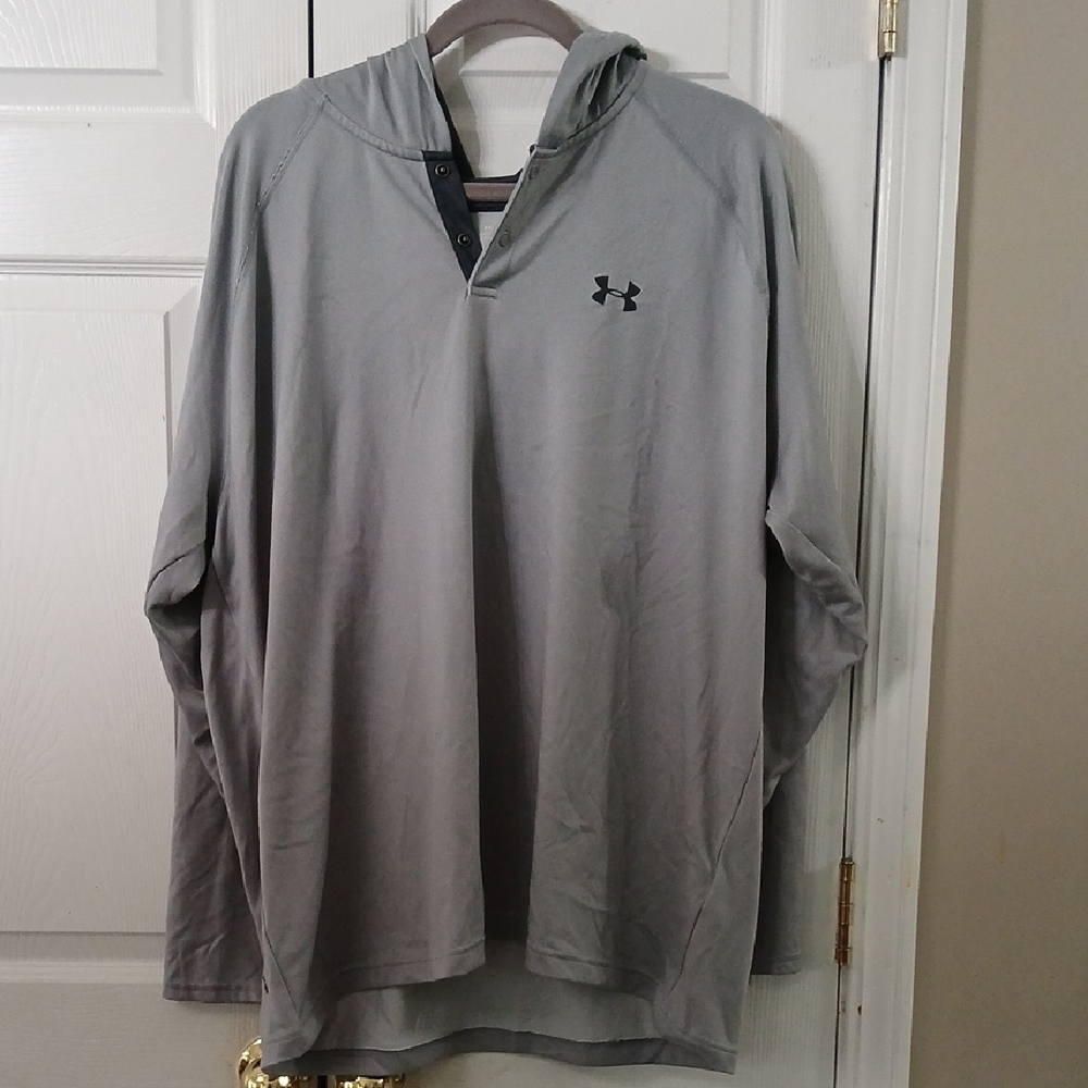 Under Armour loose heatgear  Gray Long Sleeve Hoodie soft material Sz XXL NWOT